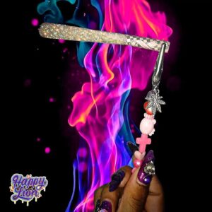 <a href="https://www.happylionsmokeshop.com/categoria/420/clips/" style="color: White">Clips</a>