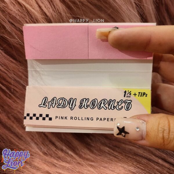 Pink rolling paper + Tips Lady Hornet