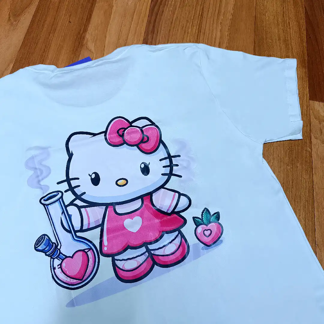 Polo blanco hello Kitty stoner