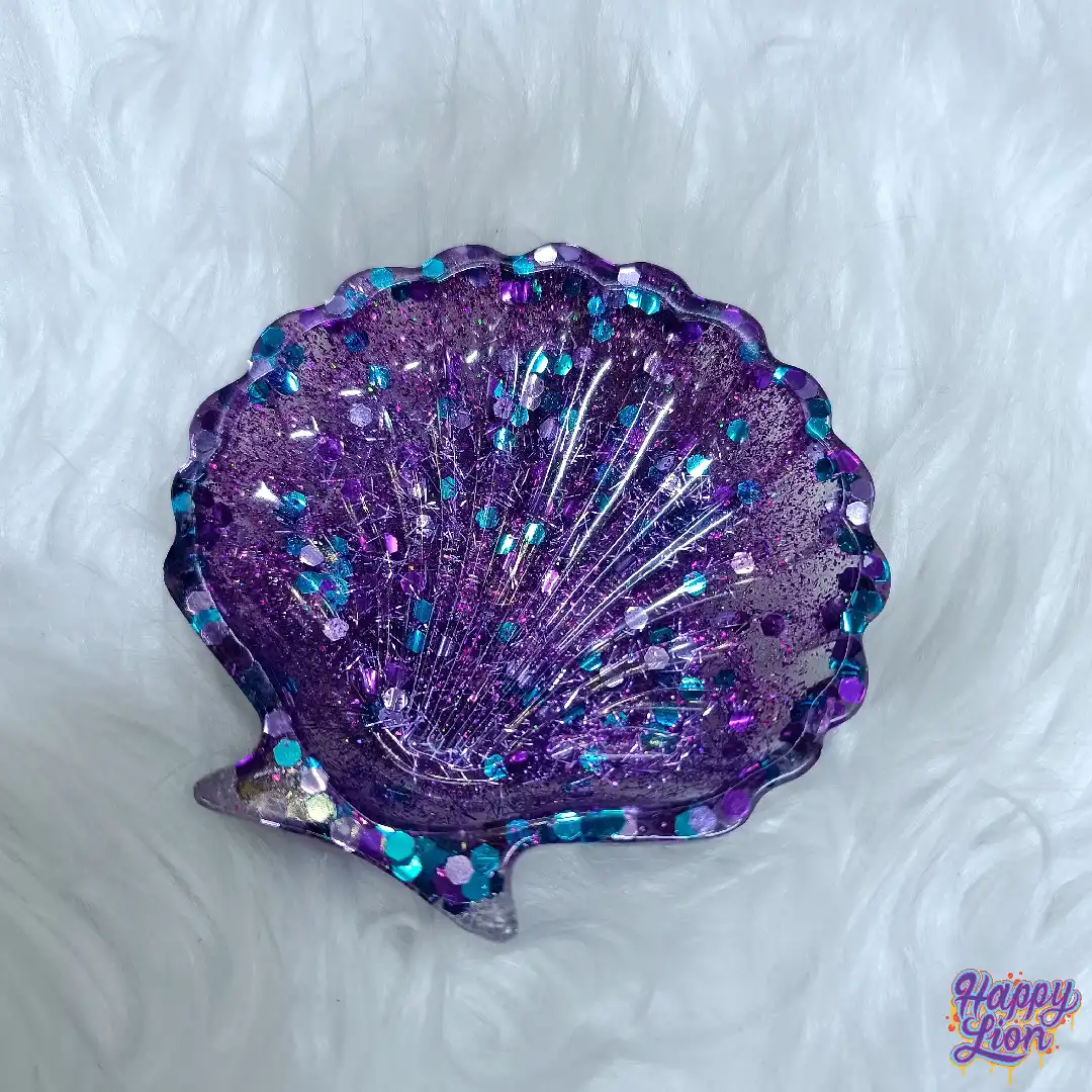 Purple seashell tray