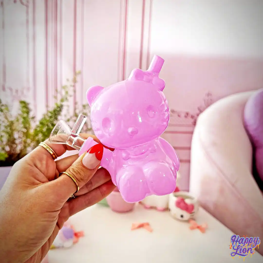 Little pink bong hello Kitty